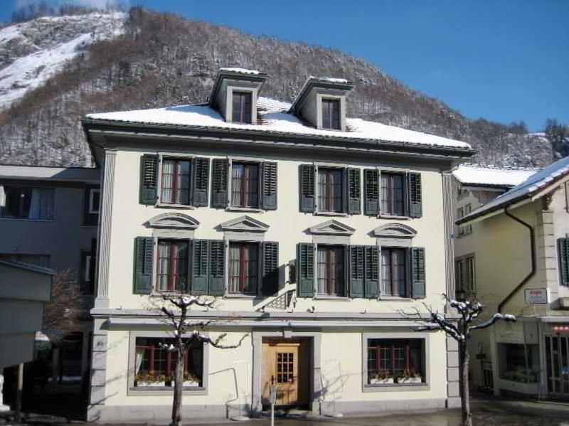 Hotel Rebstock Meiringen Exterior photo